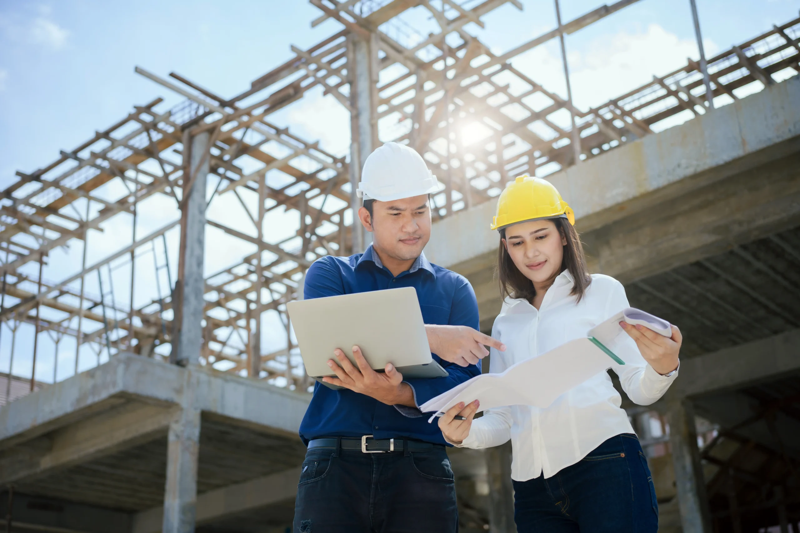 asian-architector-and-engineers-team-with-draft-pl-2024-11-29-04-17-36-utc